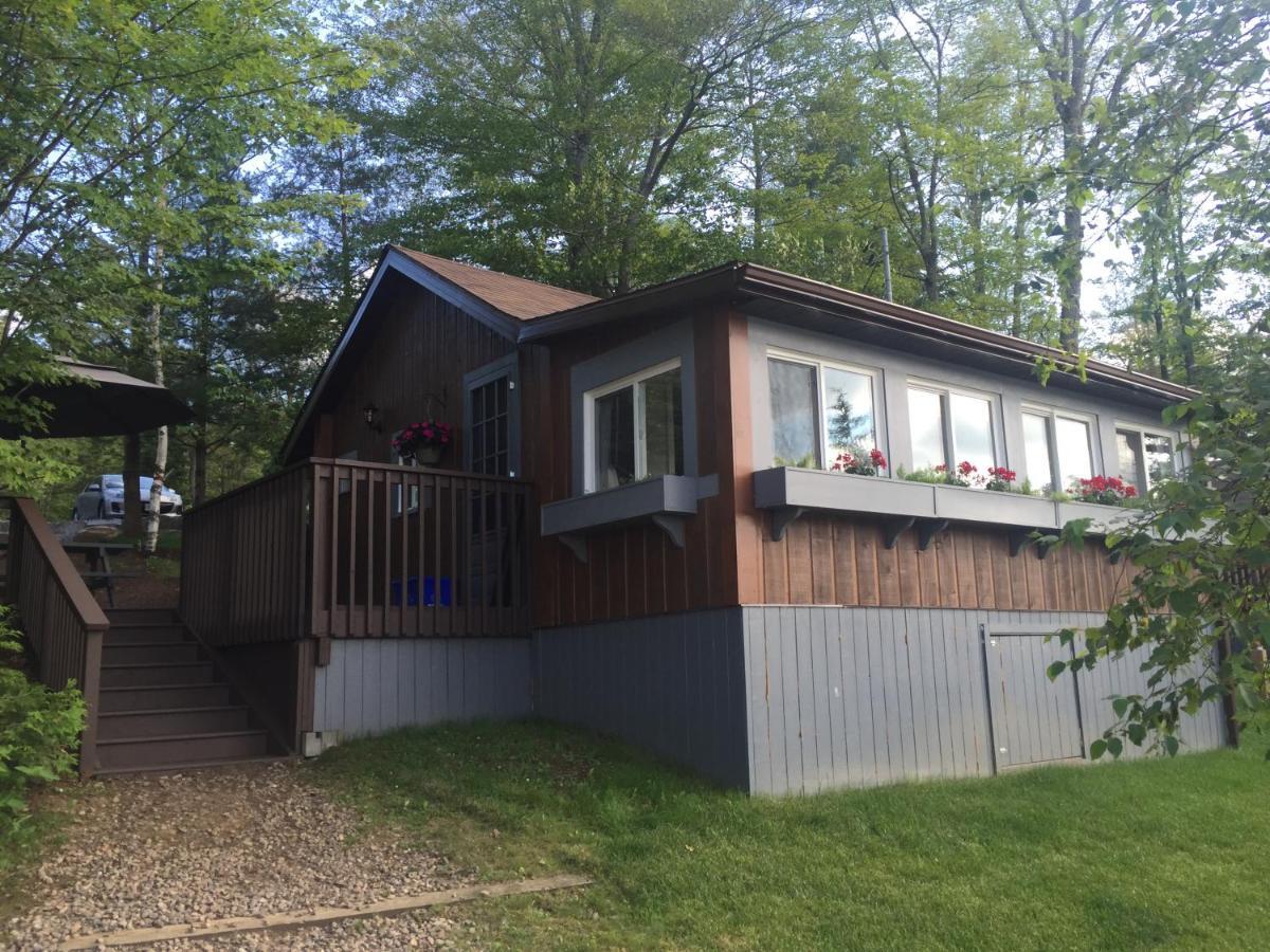 Somerset Lakeside Resort Bancroft Kültér fotó